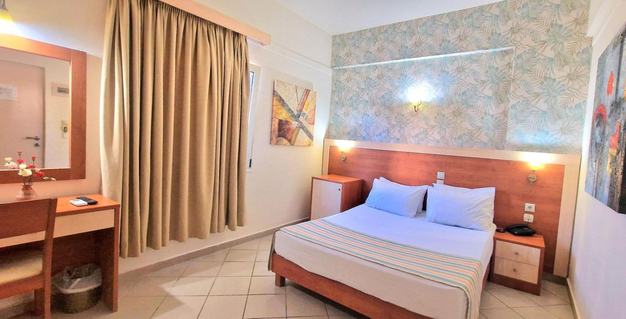 Hotel Erato 3*