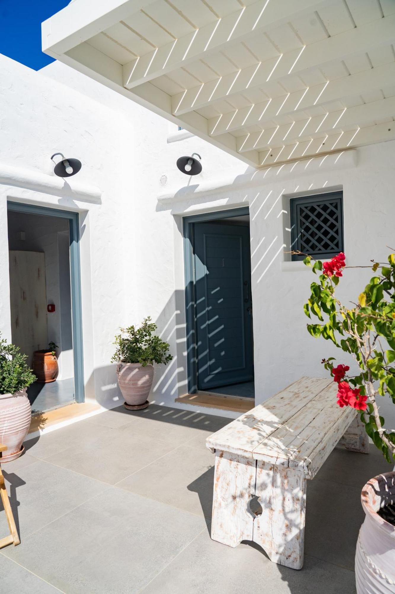 5 Traditional * Livadi (Astypalaia)
