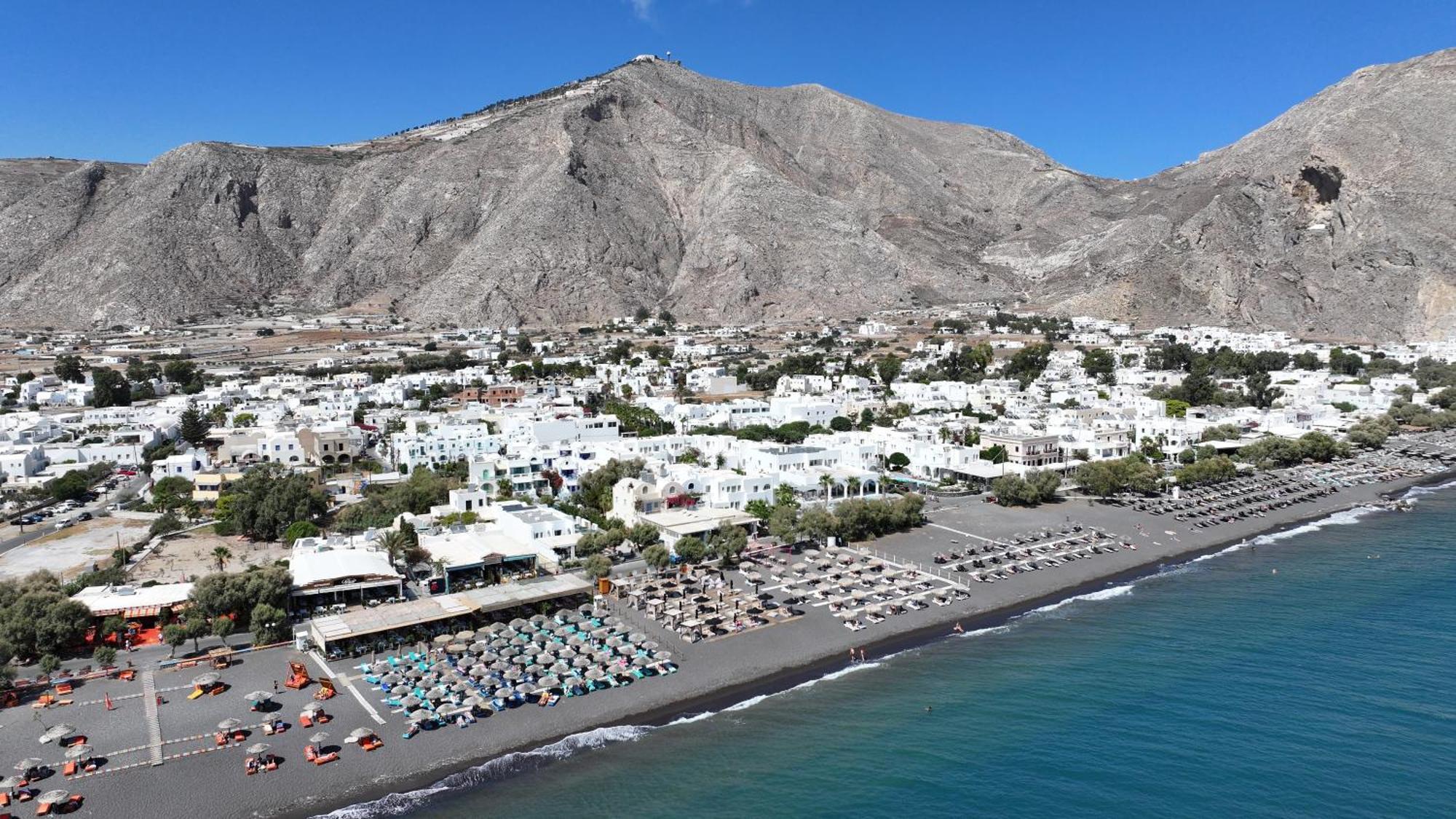 Marybill Perissa (Santorini)