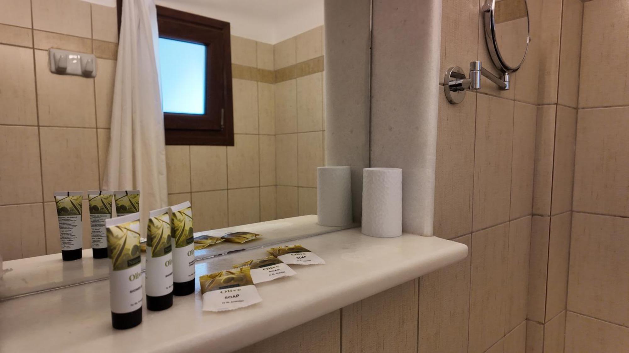 Hotel Marybill Perissa (Santorini)