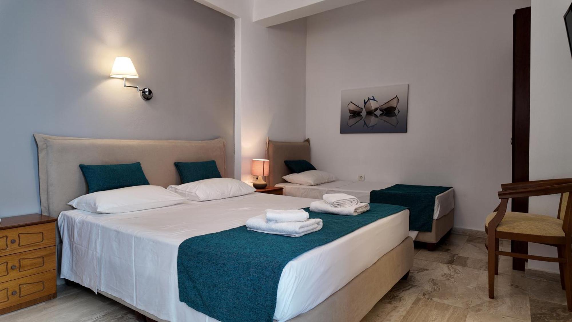 Marybill 4* Perissa (Santorini)