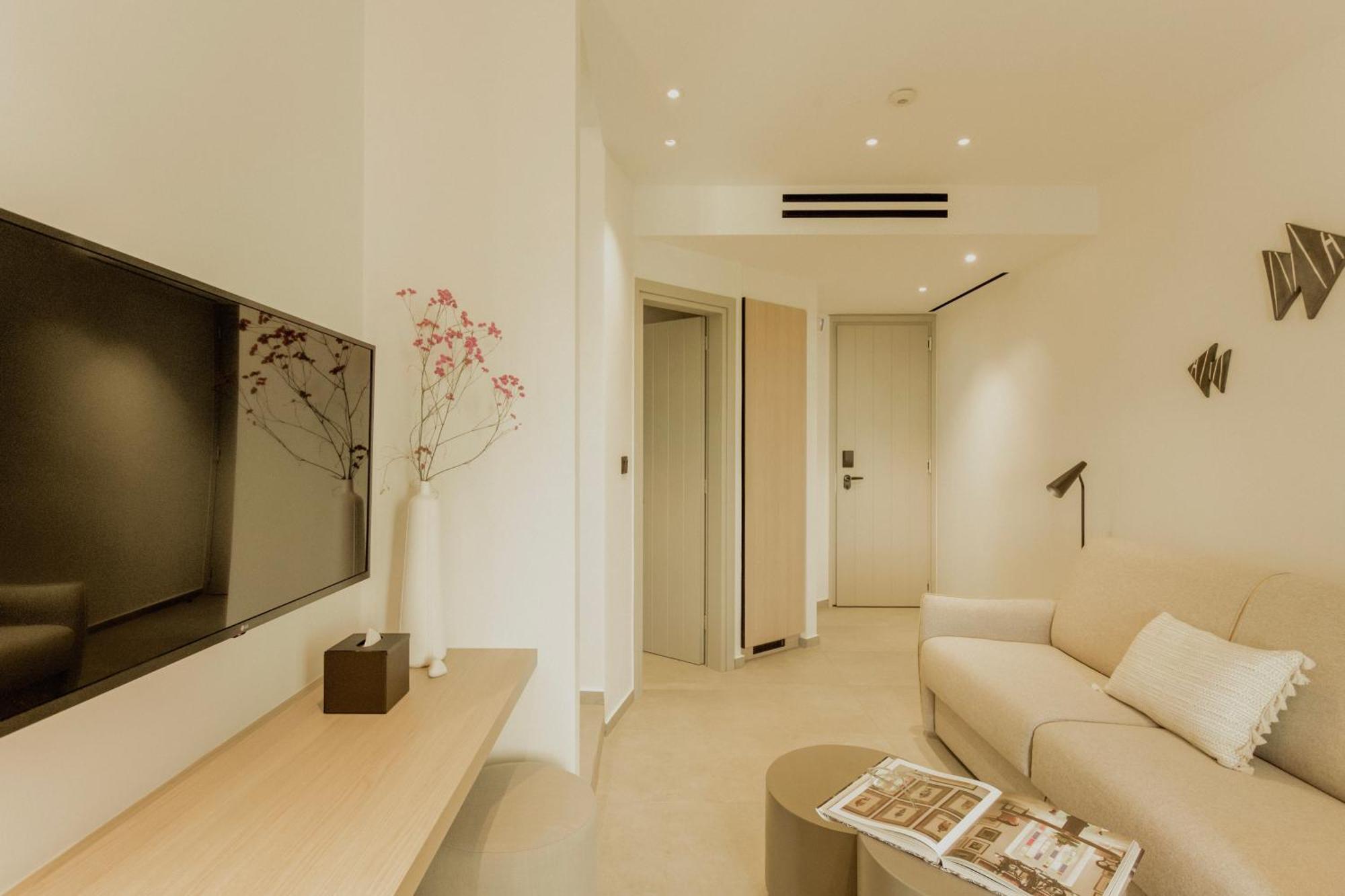 Opal Paros Hotel