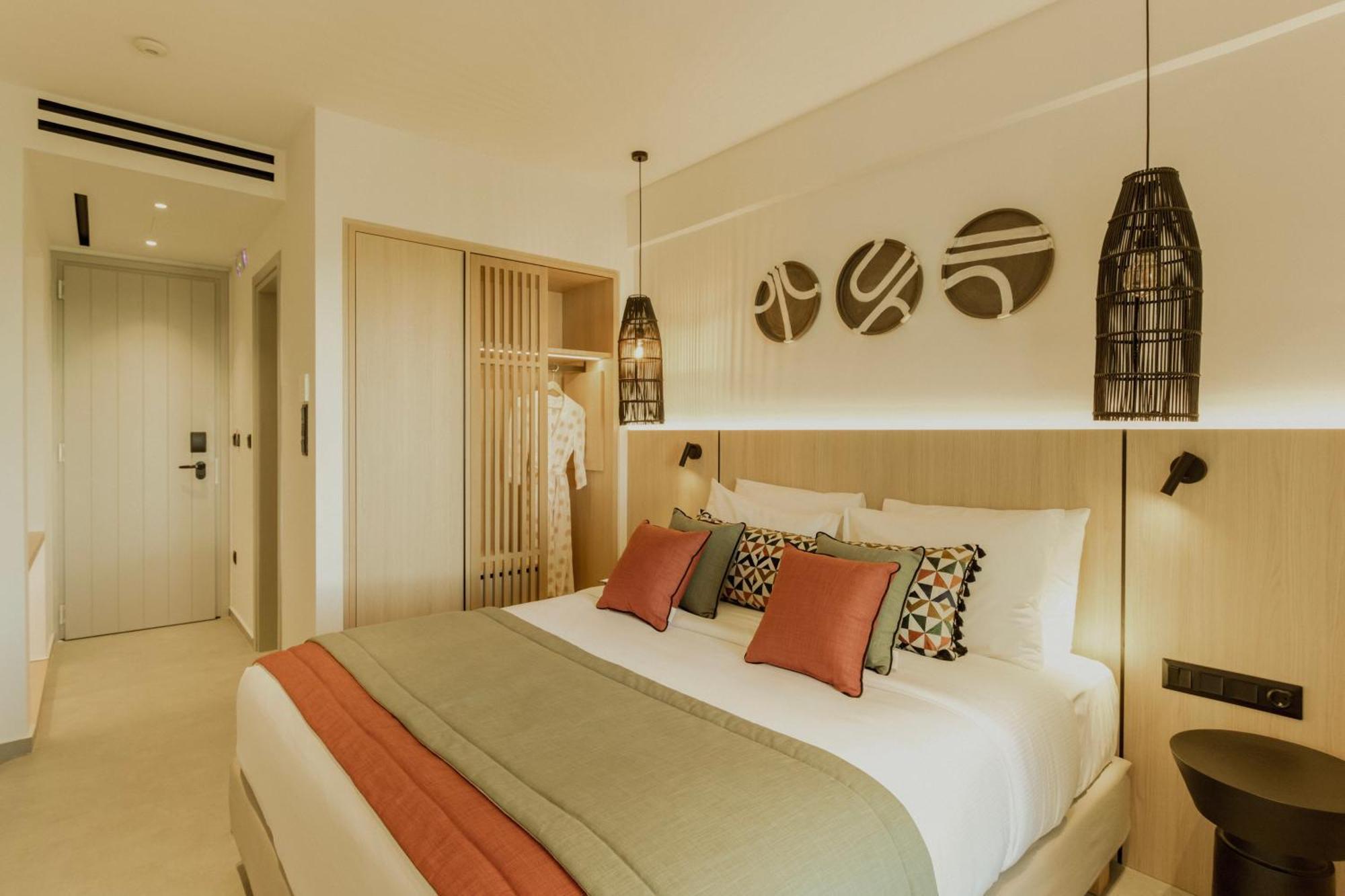 Opal Paros 4*
