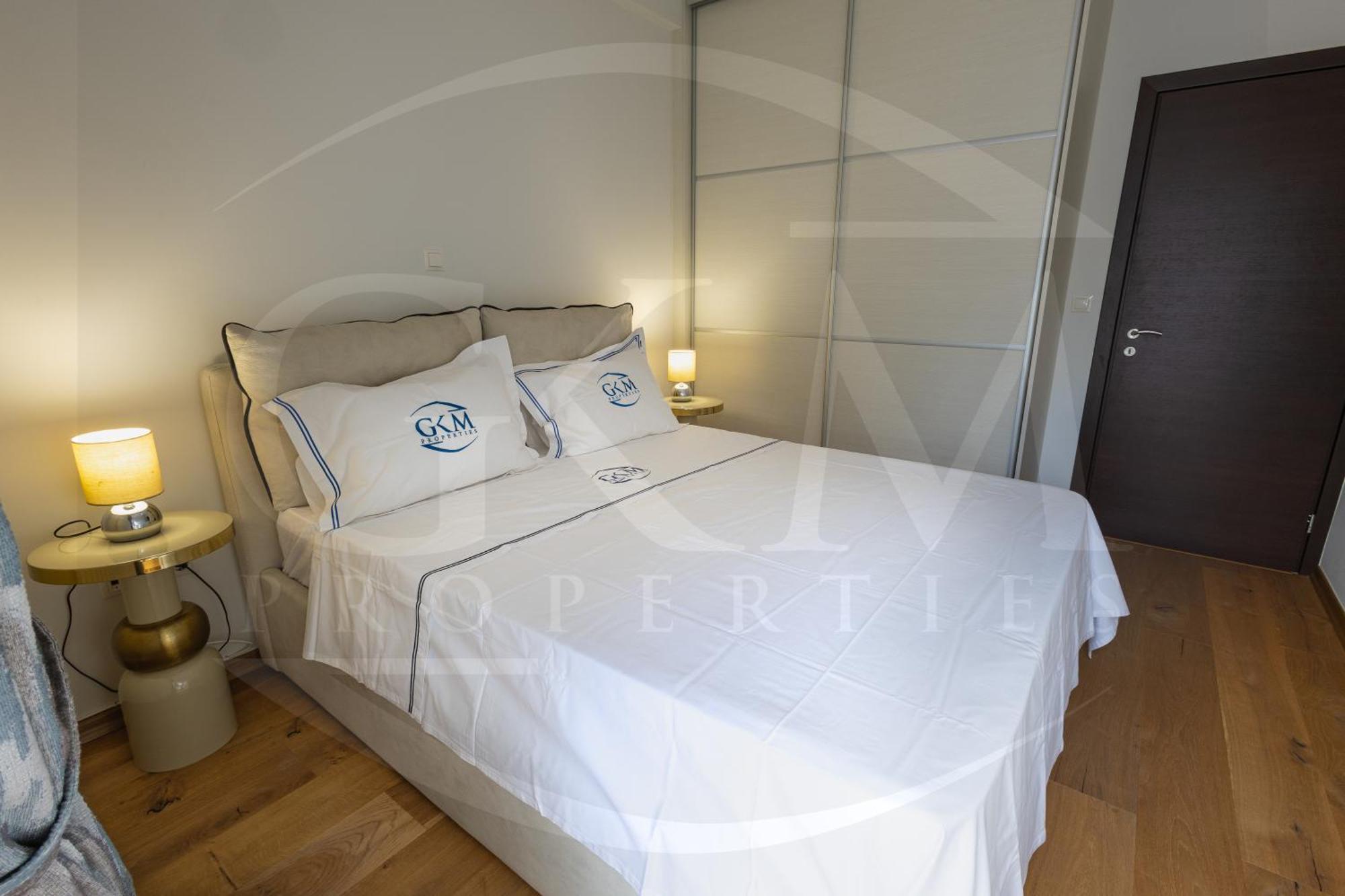 Marina's Diamond Apartment