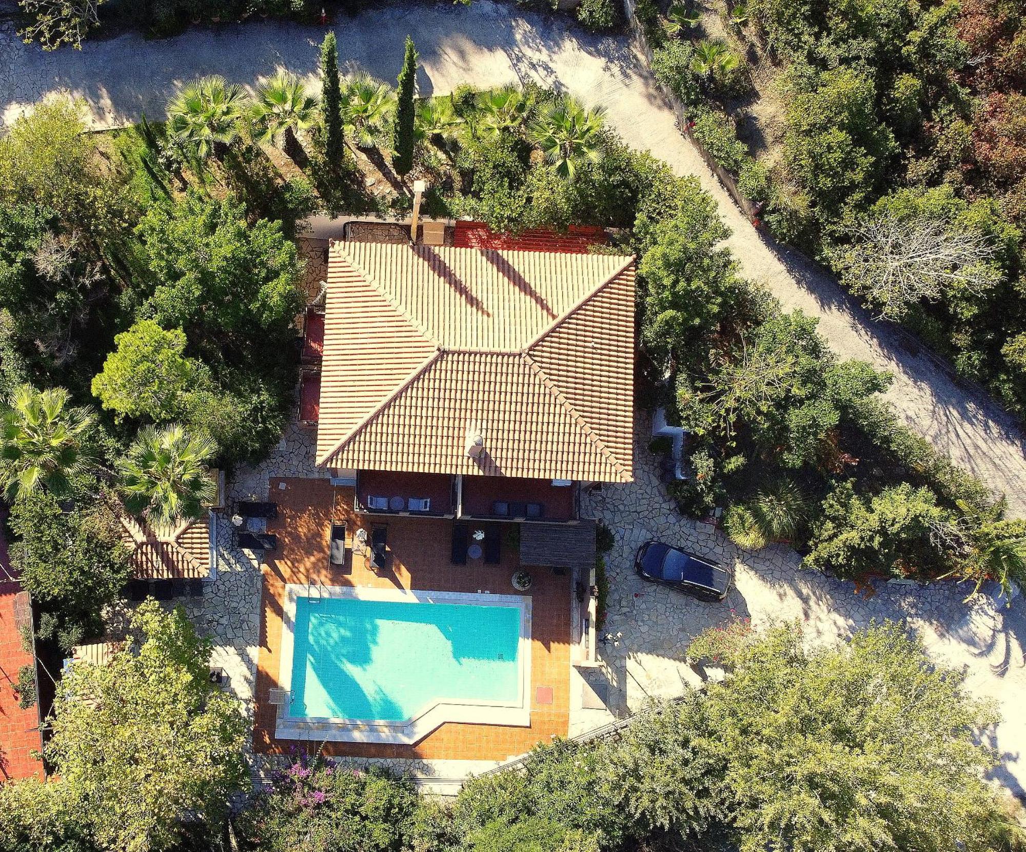 Okeanis & Adults Only Katelios