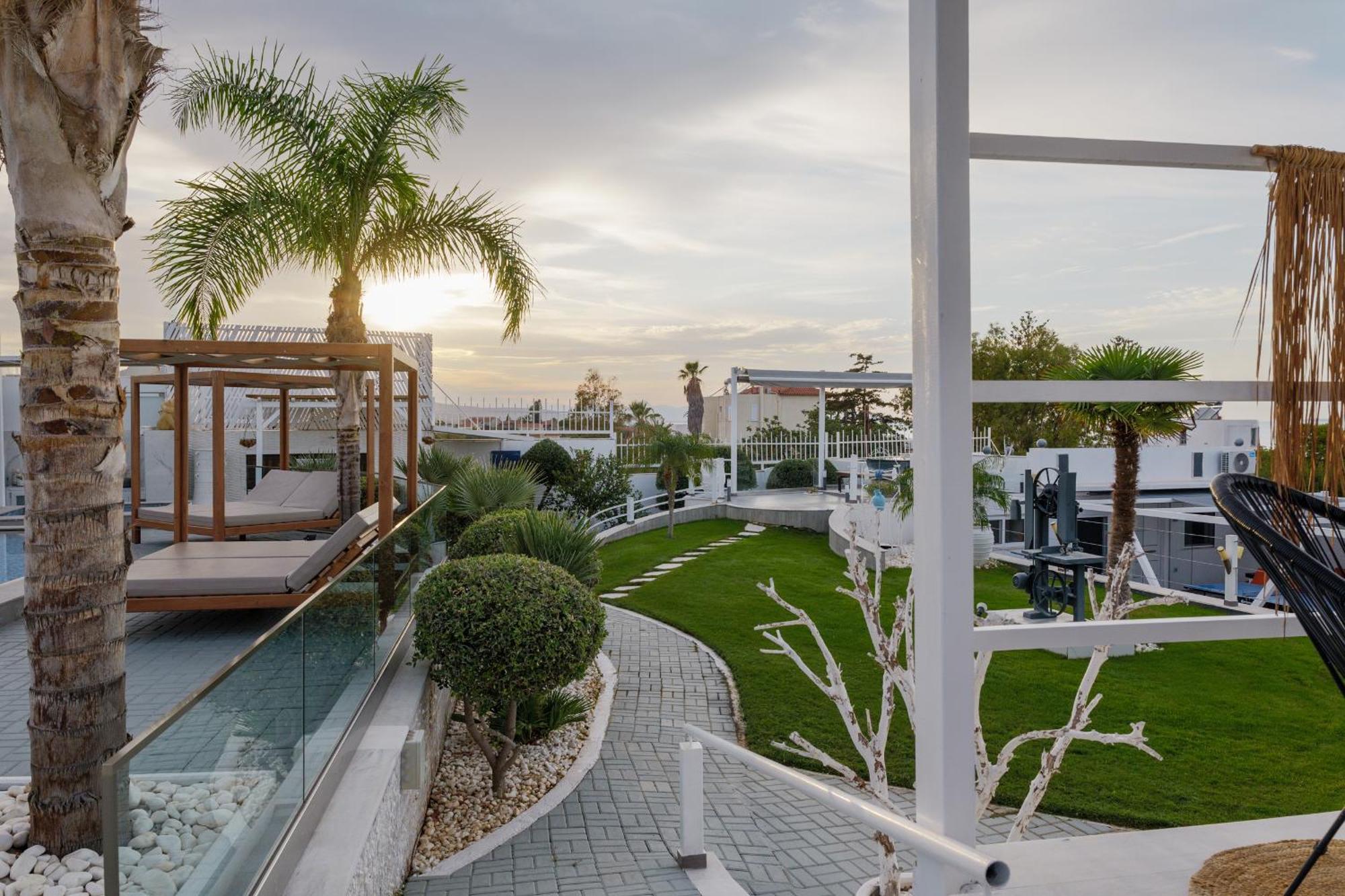 White Luxury Villa Hersonissos (Crete)