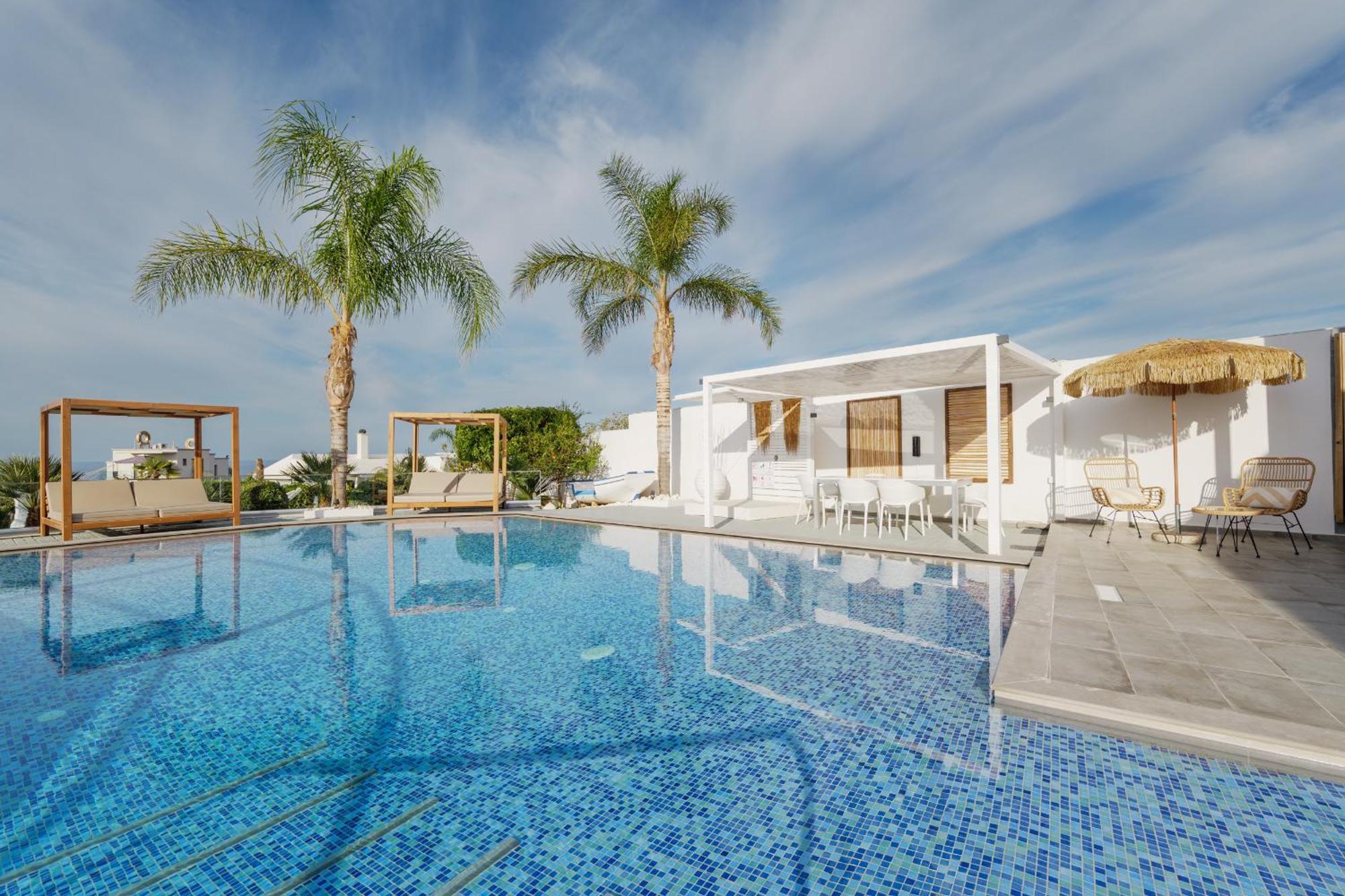 White Luxury Villa Hersonissos (Crete)