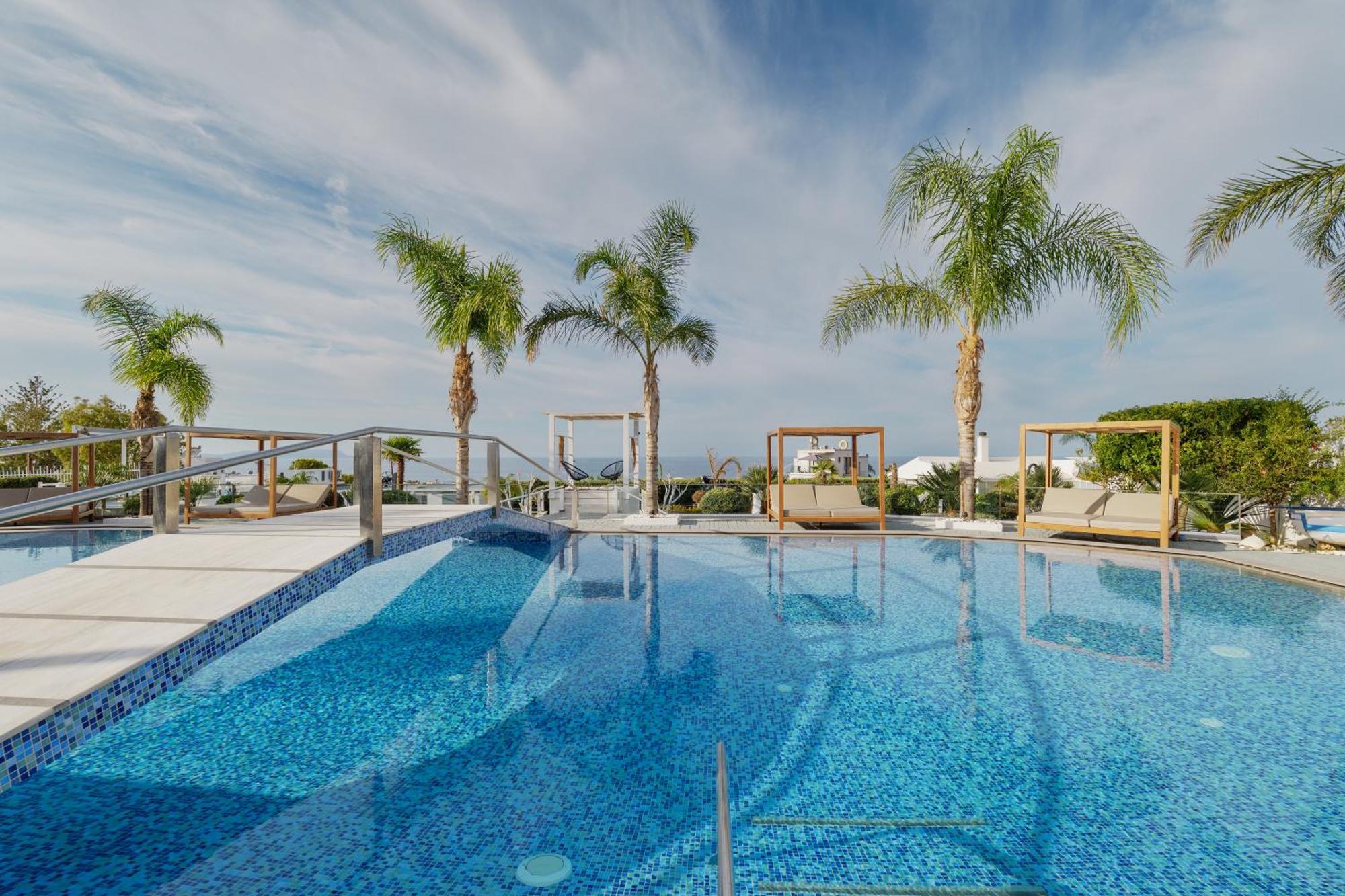 Villa White Luxury