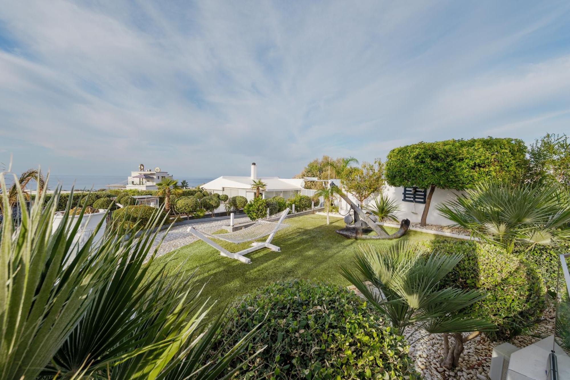 White Luxury Villa Hersonissos (Crete)