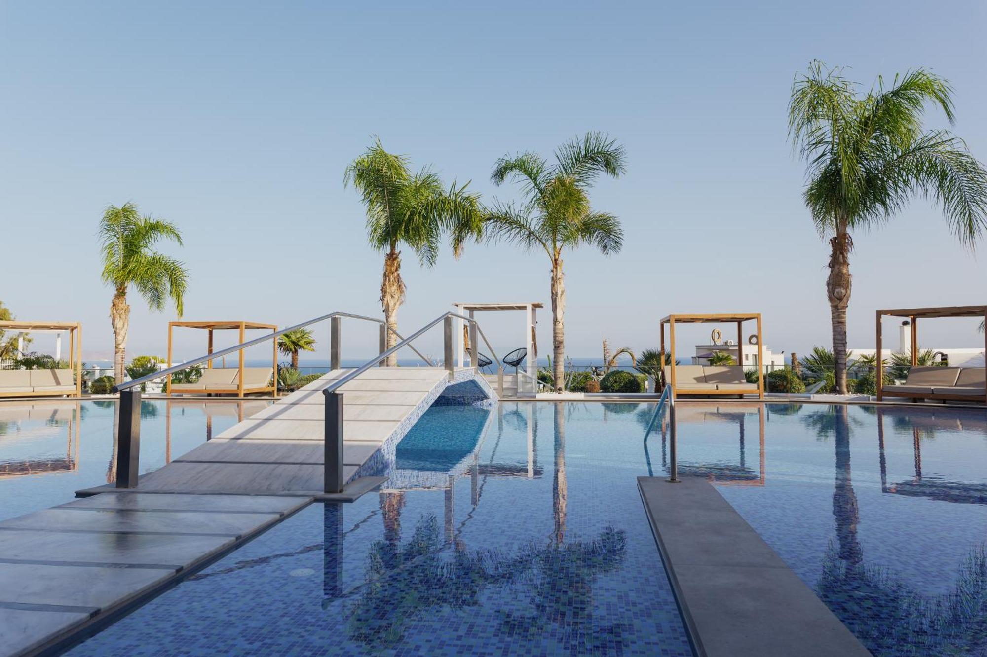 Villa White Luxury