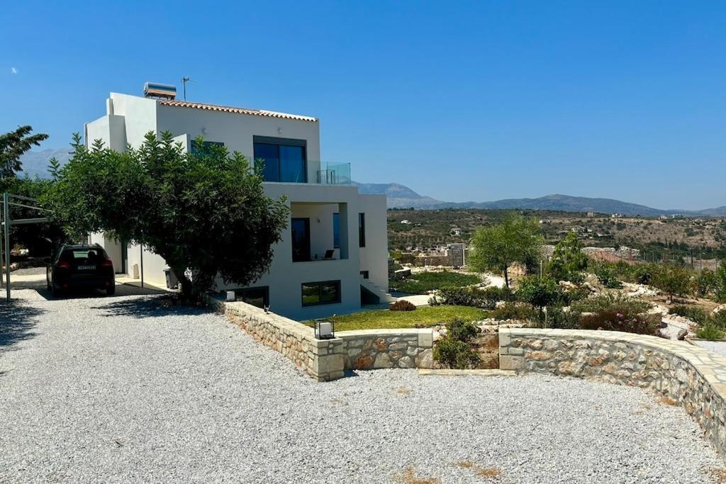 Holiday home Stunning Mountain And Sea View Eleni In