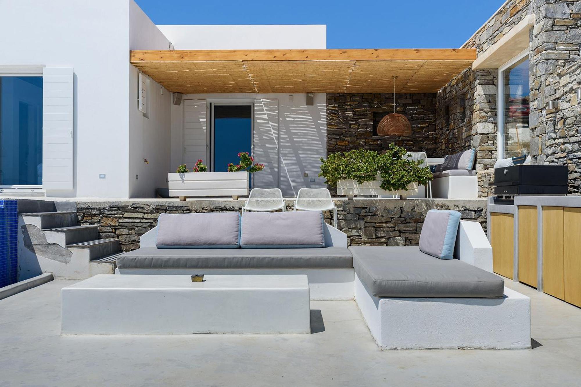 Di Lusso Villa, A Cycladic Seaview Sanctuary, By Thinkvilla Villa