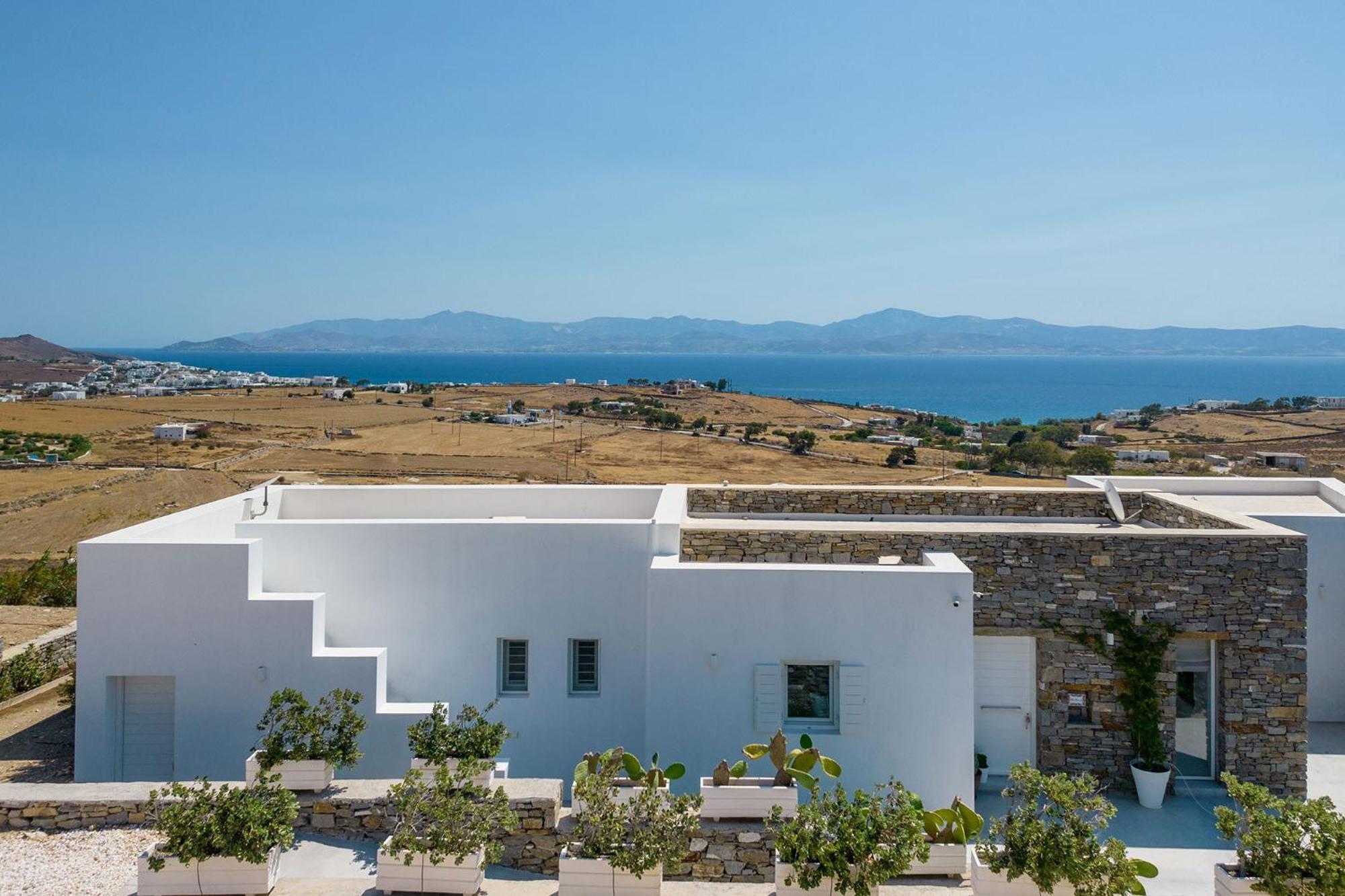 Di Lusso Villa, A Cycladic Seaview Sanctuary, By Thinkvilla Villa