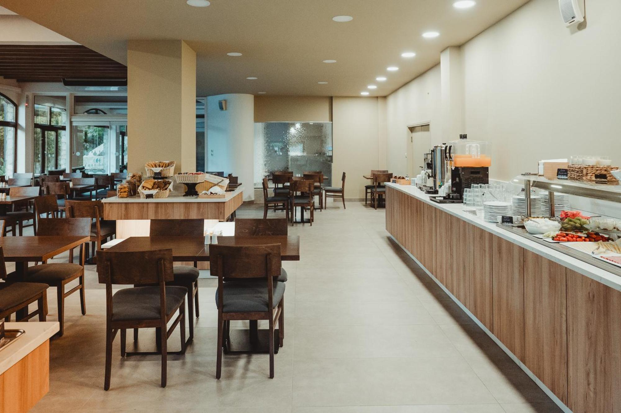 Idi Hotel