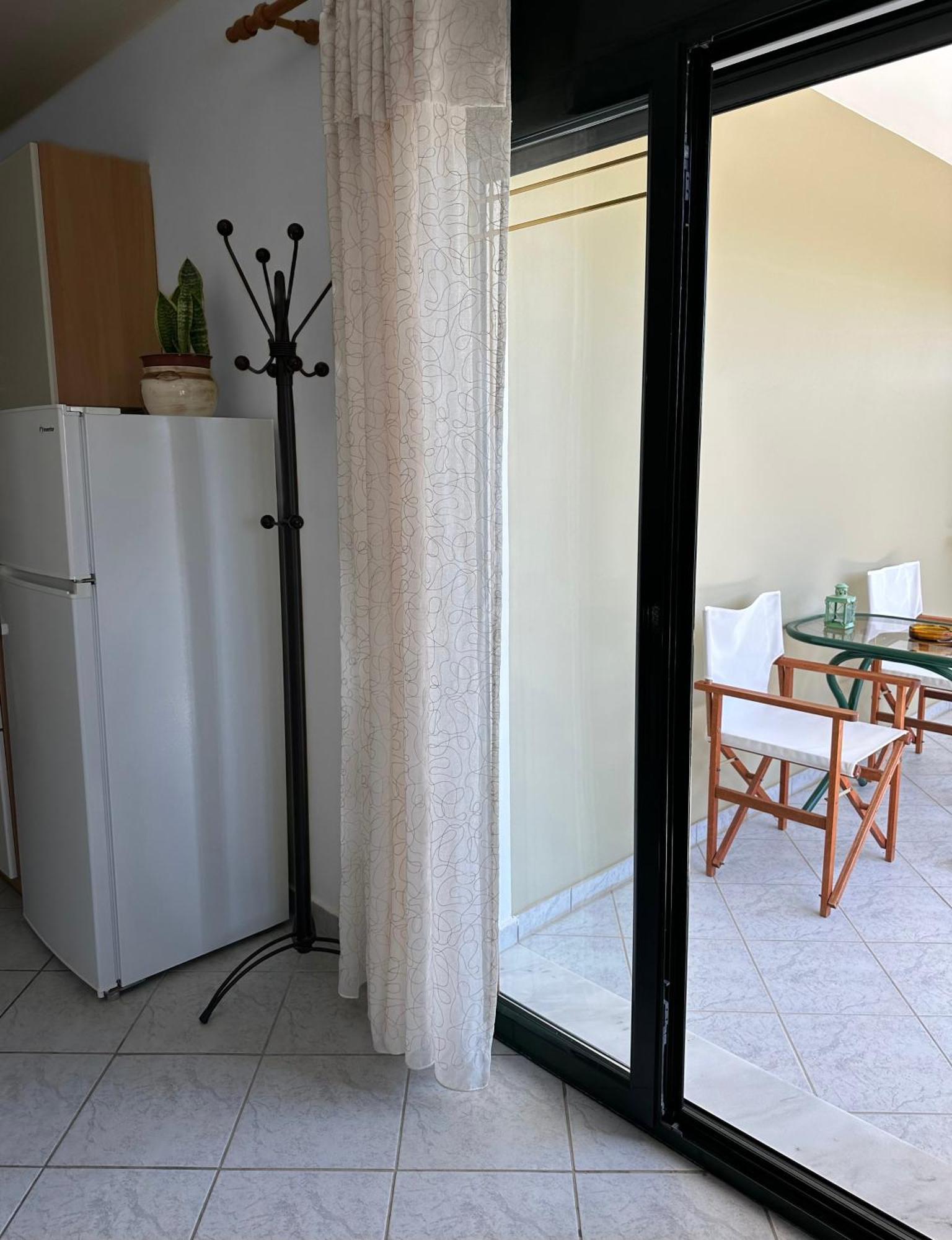 Apartment Pagonis Studios *