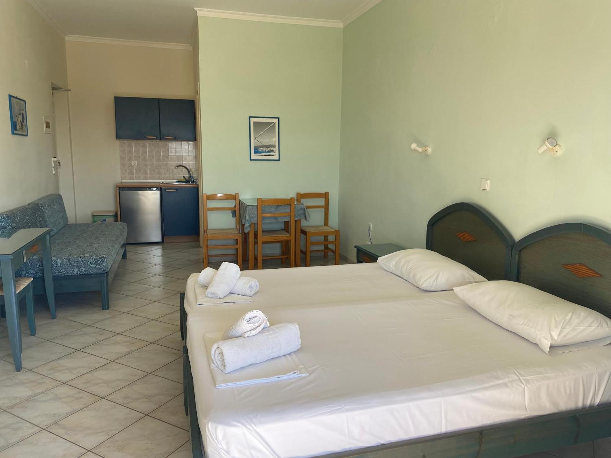 Eliros Studios Aparthotel