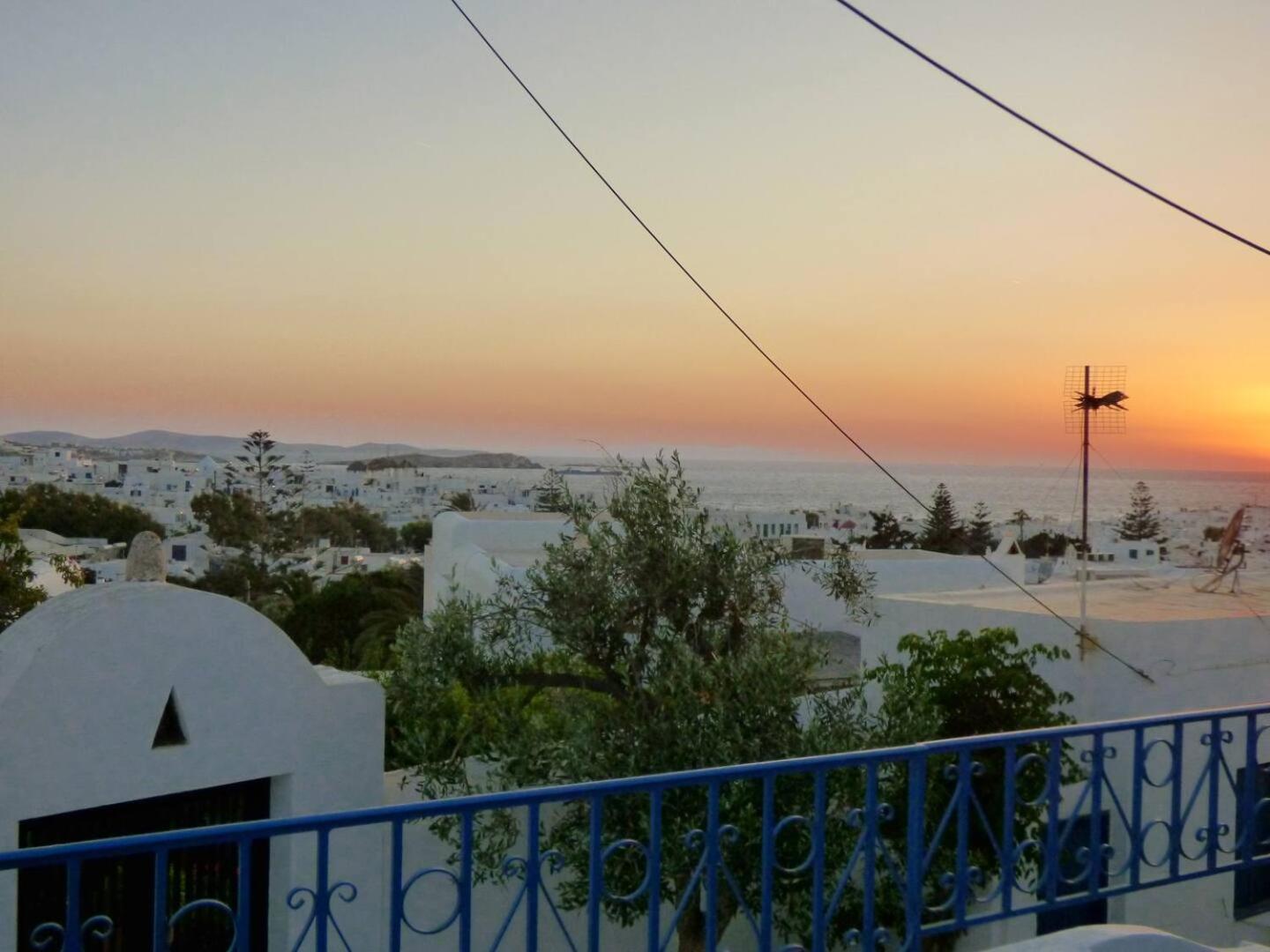 Sunset - Center Of Mykonos *