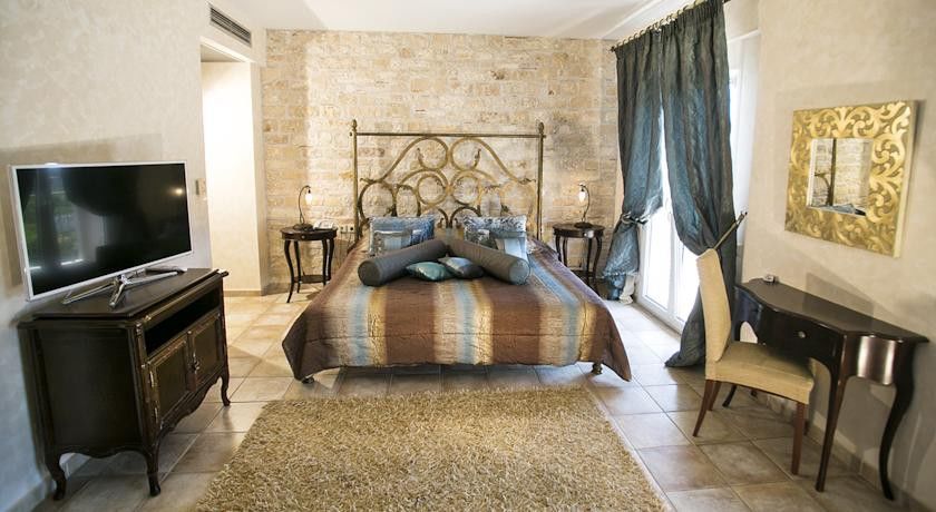 Hotel Achtis Boutique 4*