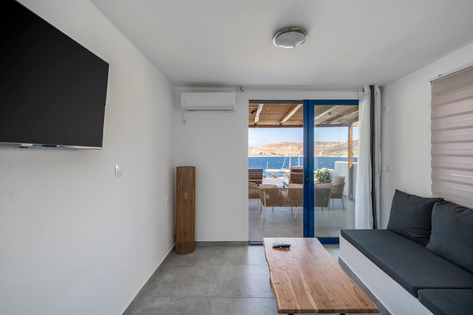 Holiday home Puerto Serifos