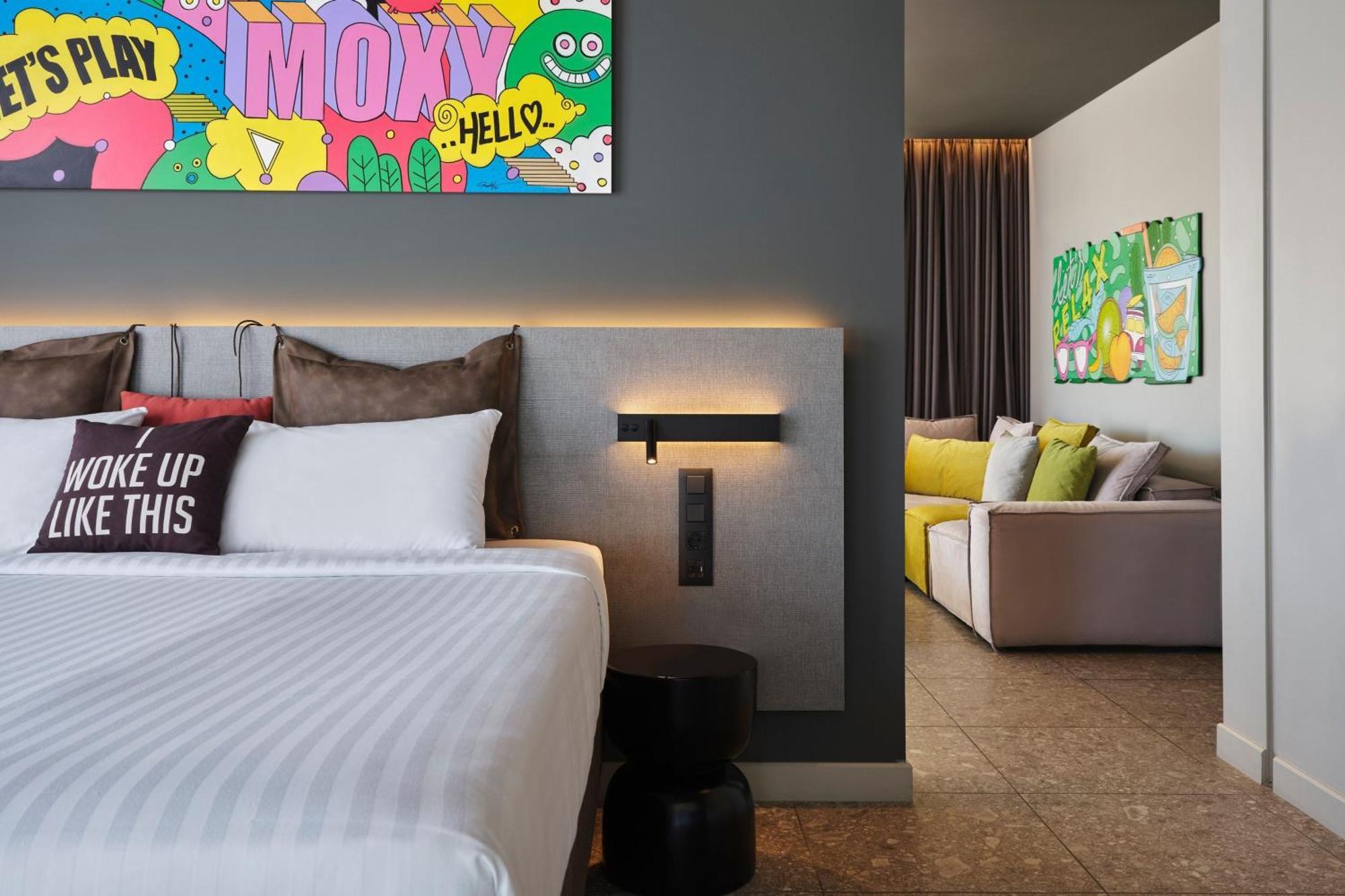 Moxy 3* Athens