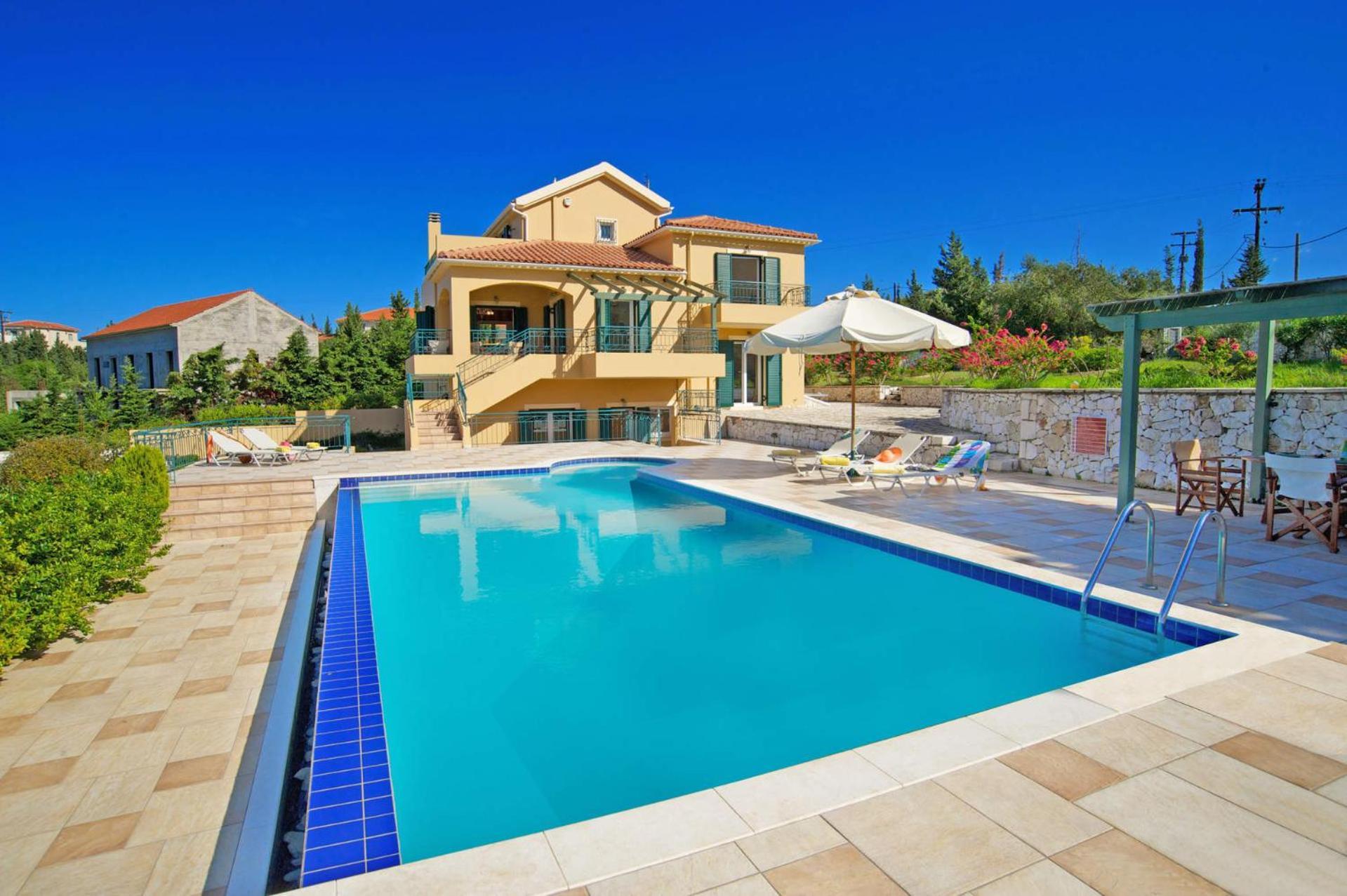 Villa Emelisse By