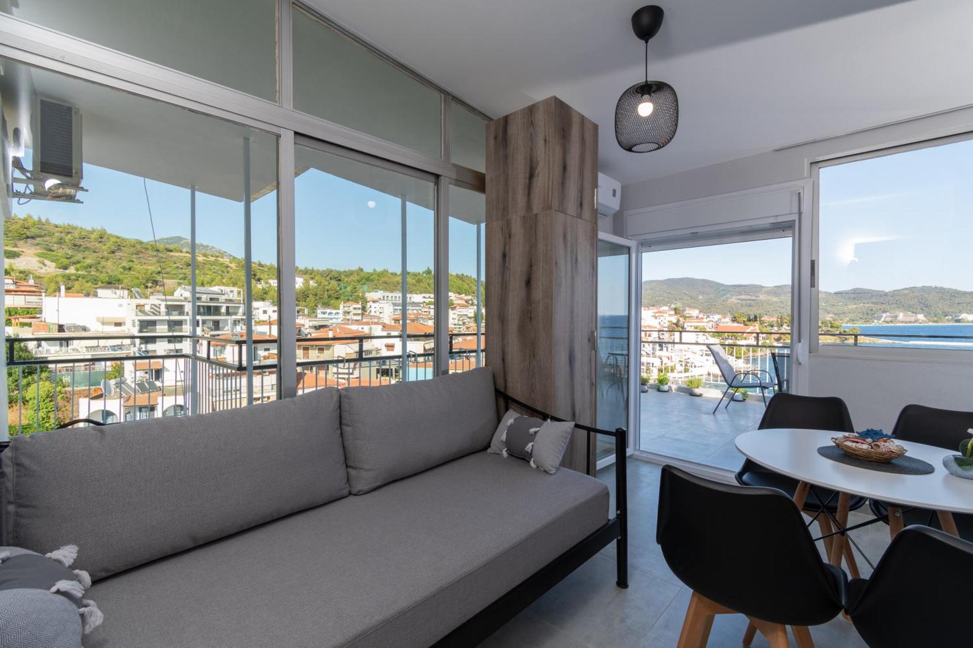 Mikelanna Aegean Skyline Apartment