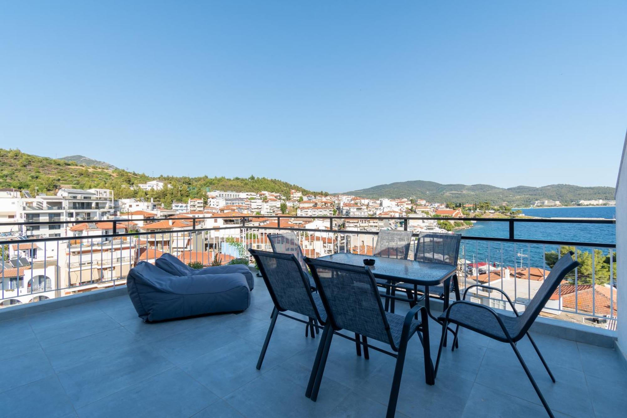 Mikelanna Aegean Skyline Apartment