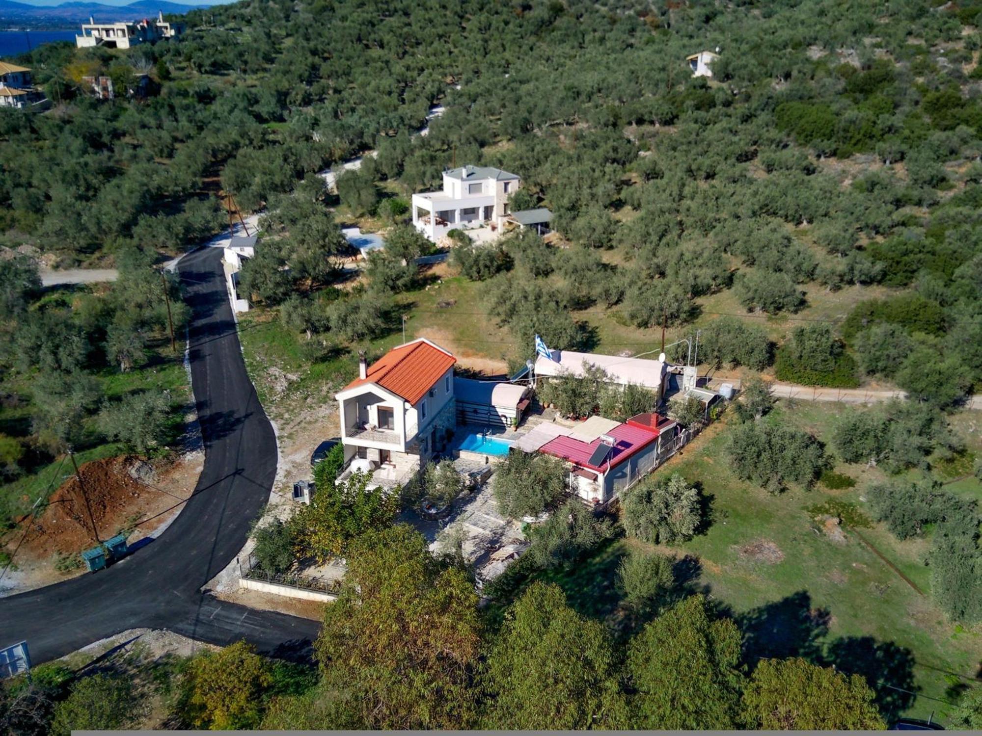 Effie's Maisonette With Detached *