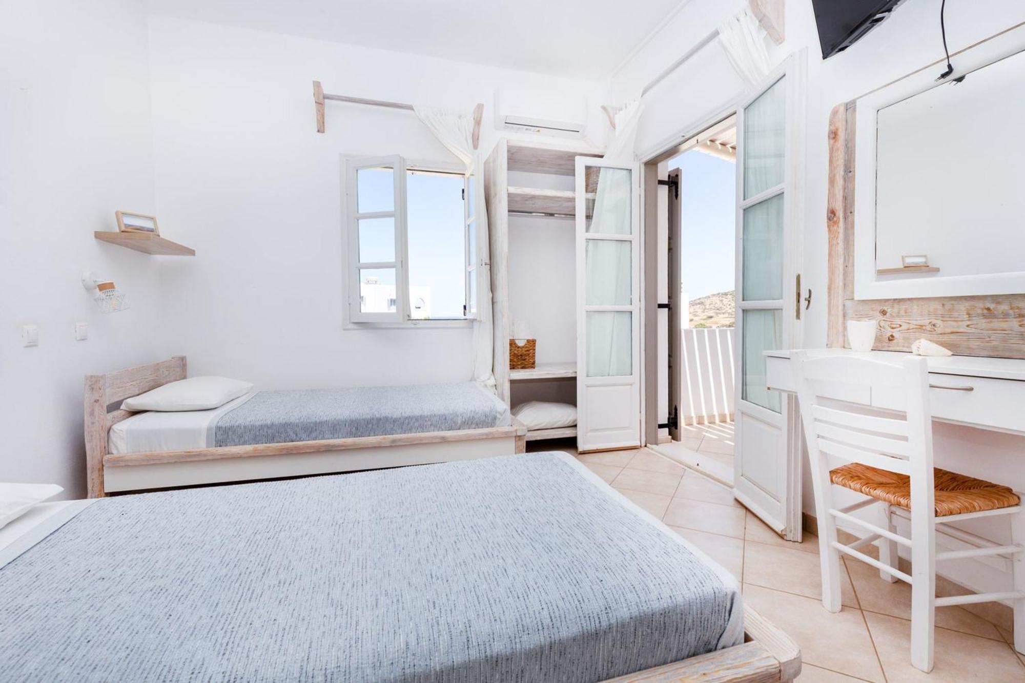 Apartment Harama Schinousa