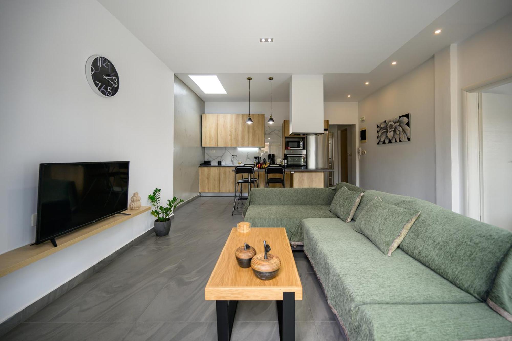 Modern Spacious Apartment Kissamos
