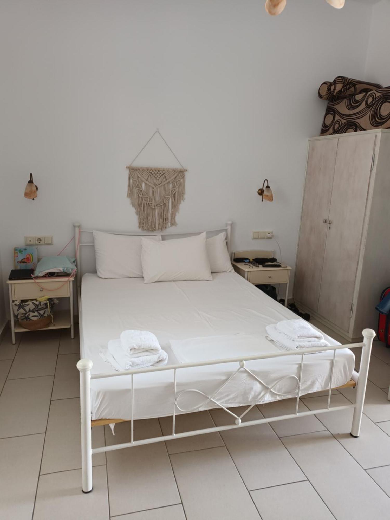 Theofanis Hotel 3*