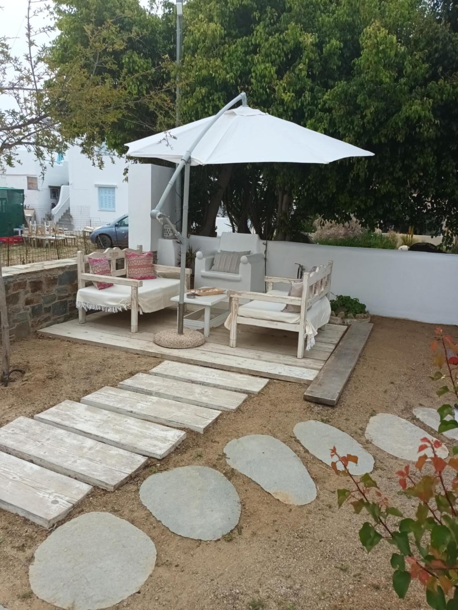 Theofanis Agia Anna (Naxos)
