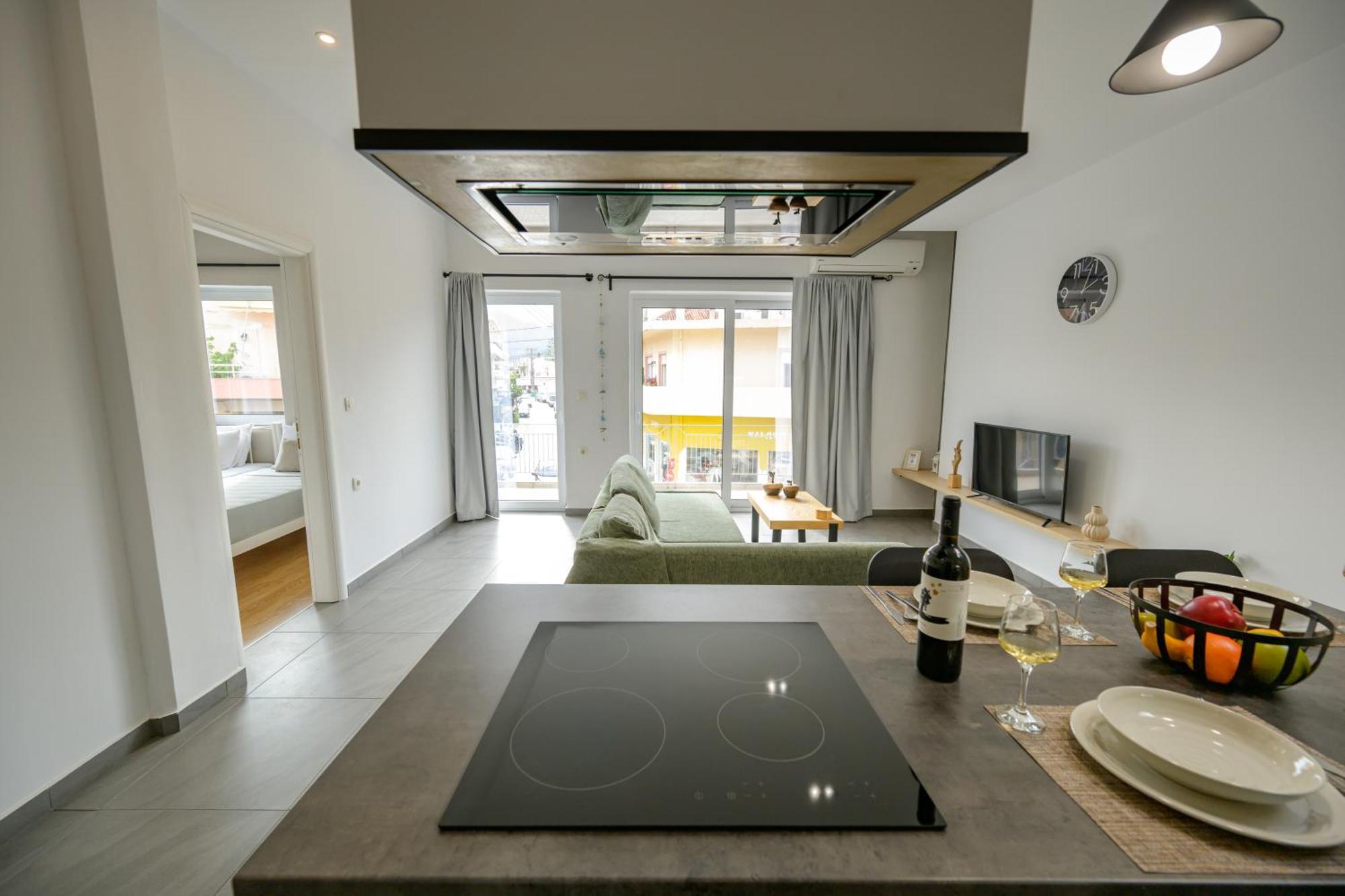 Modern Spacious Apartment *