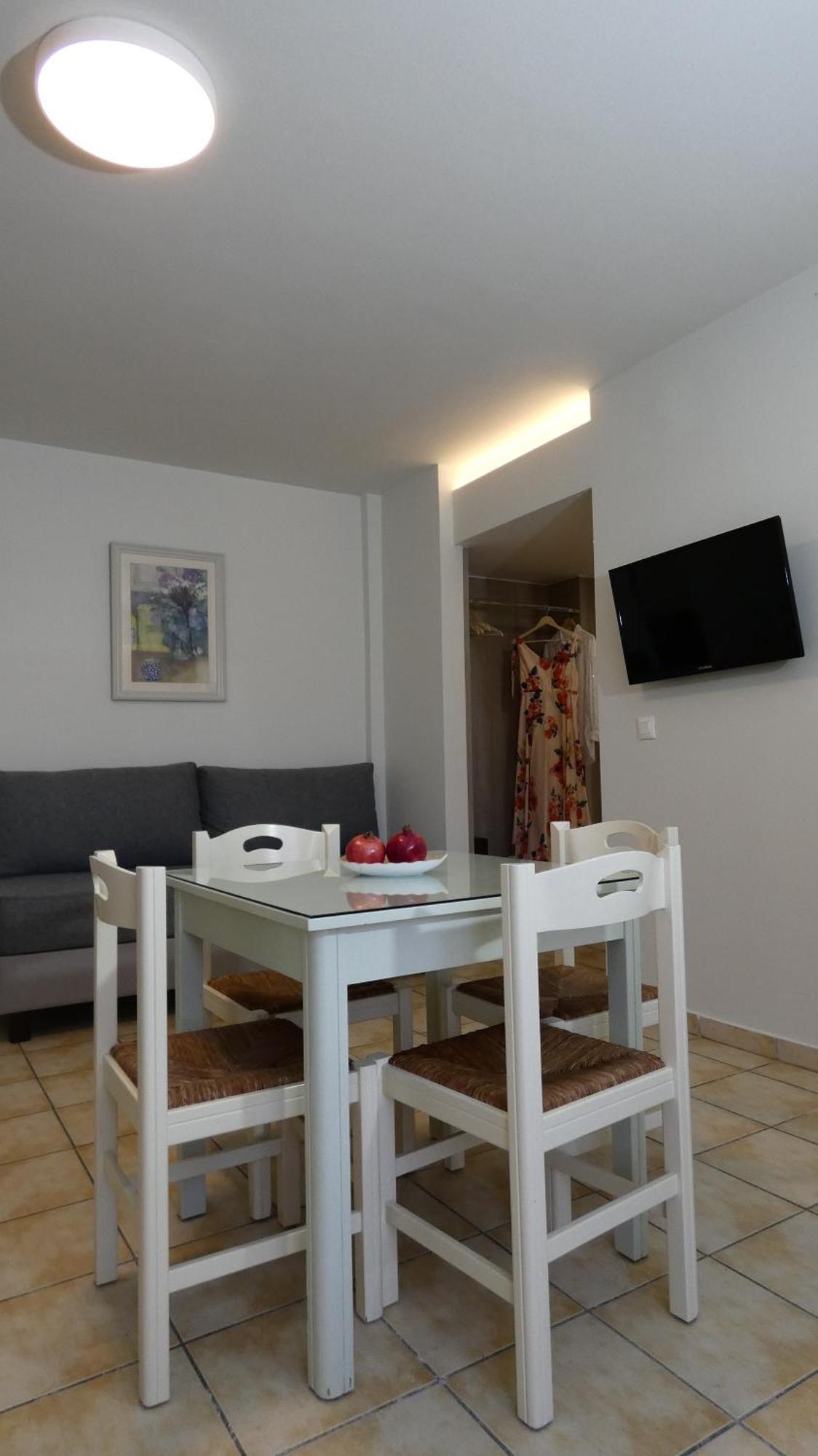 Melina * Platanias (Crete)