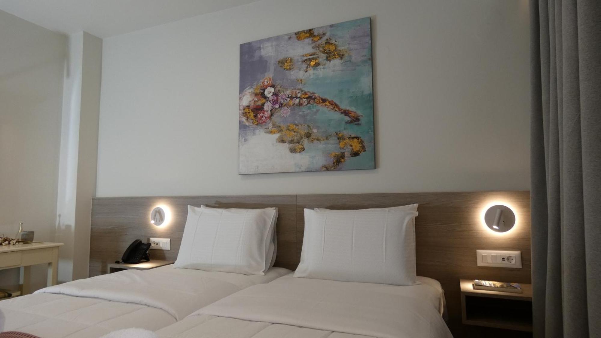 Melina Aparthotel *