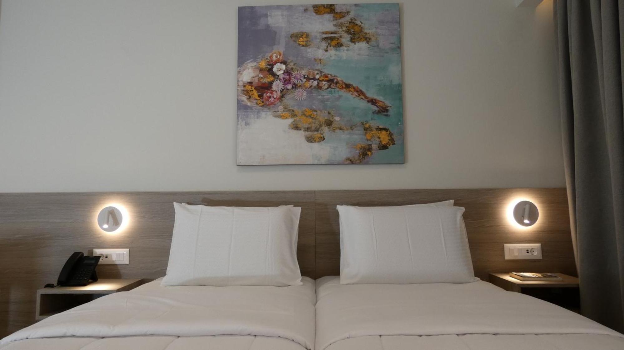 Melina Aparthotel *