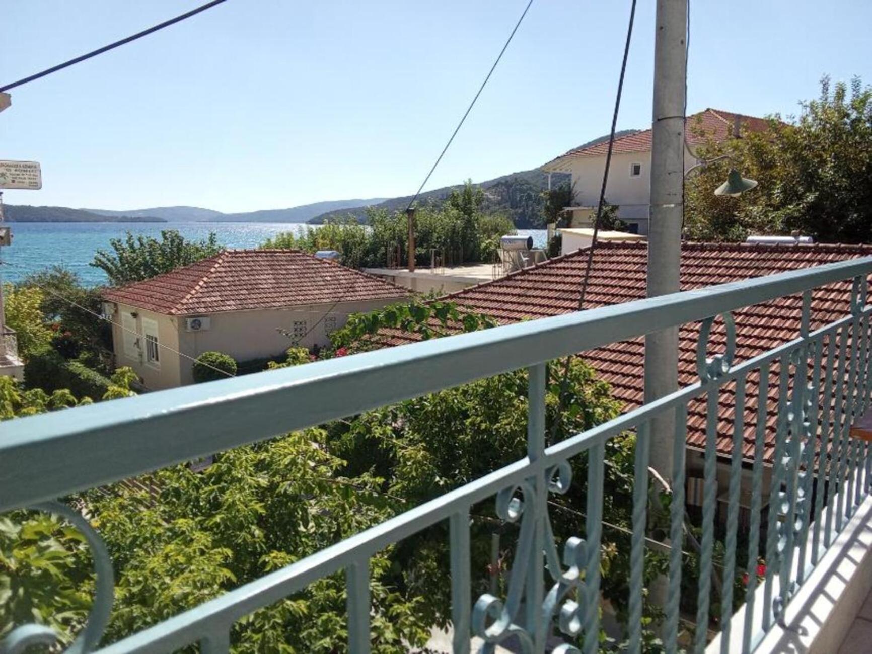 The House Apartment Nydri (Lefkada)
