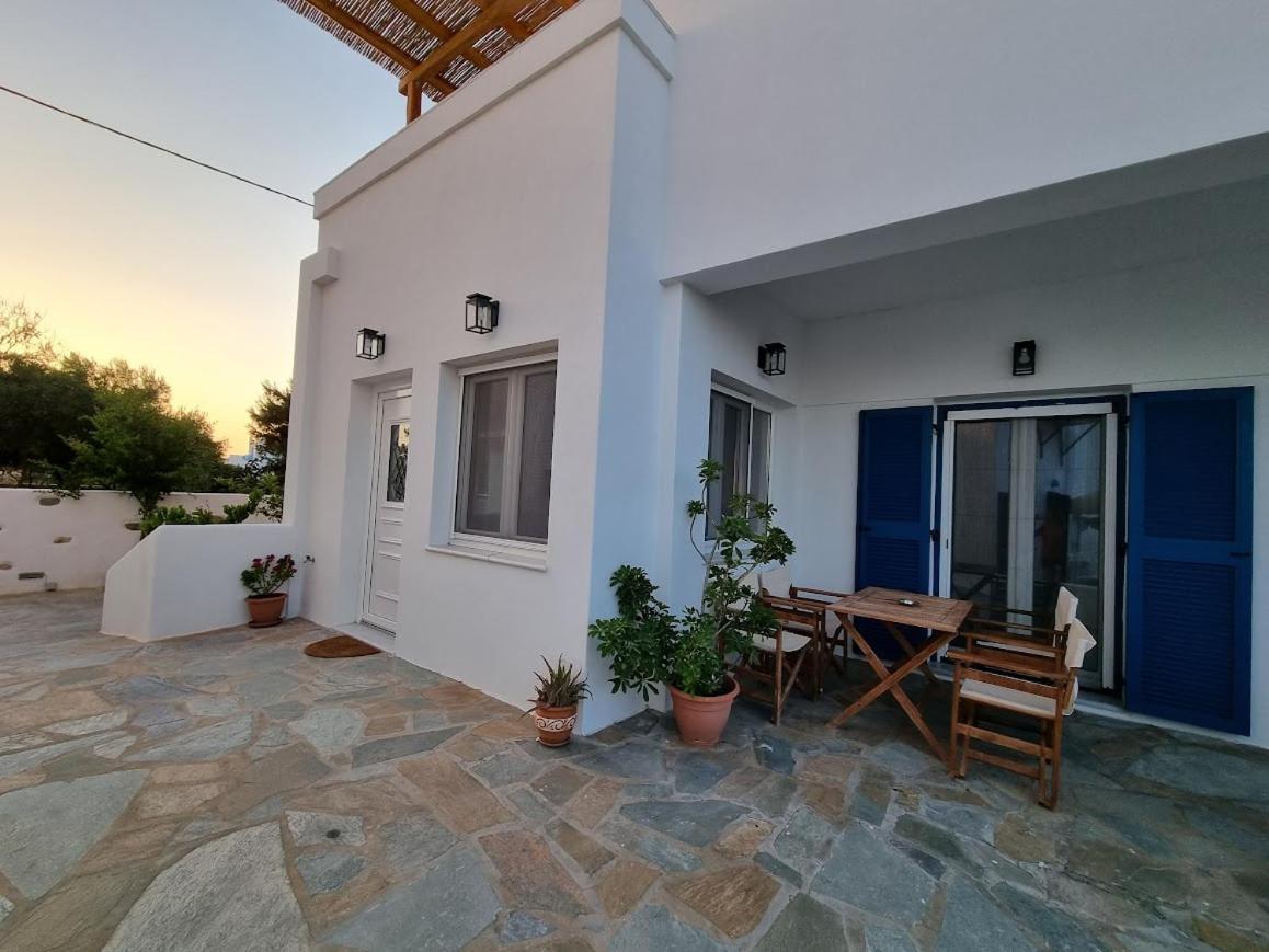 Apartment Barewake's Place 1 Spacious Cycladic And Seaside View South Paros *