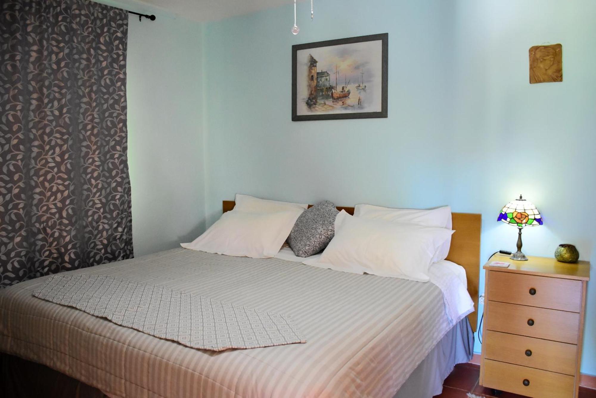 Pear Tree Apartment