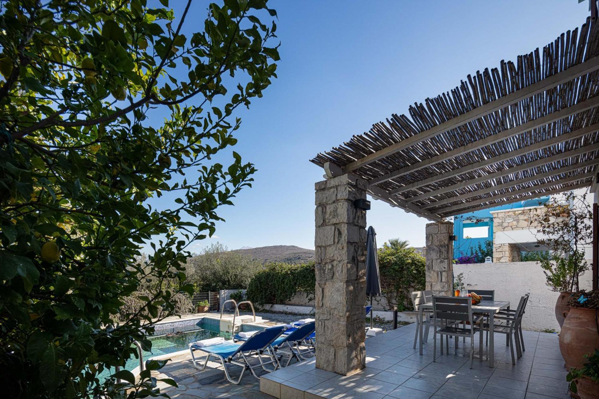 Delfi With Private Pool Holiday home Agia Triada