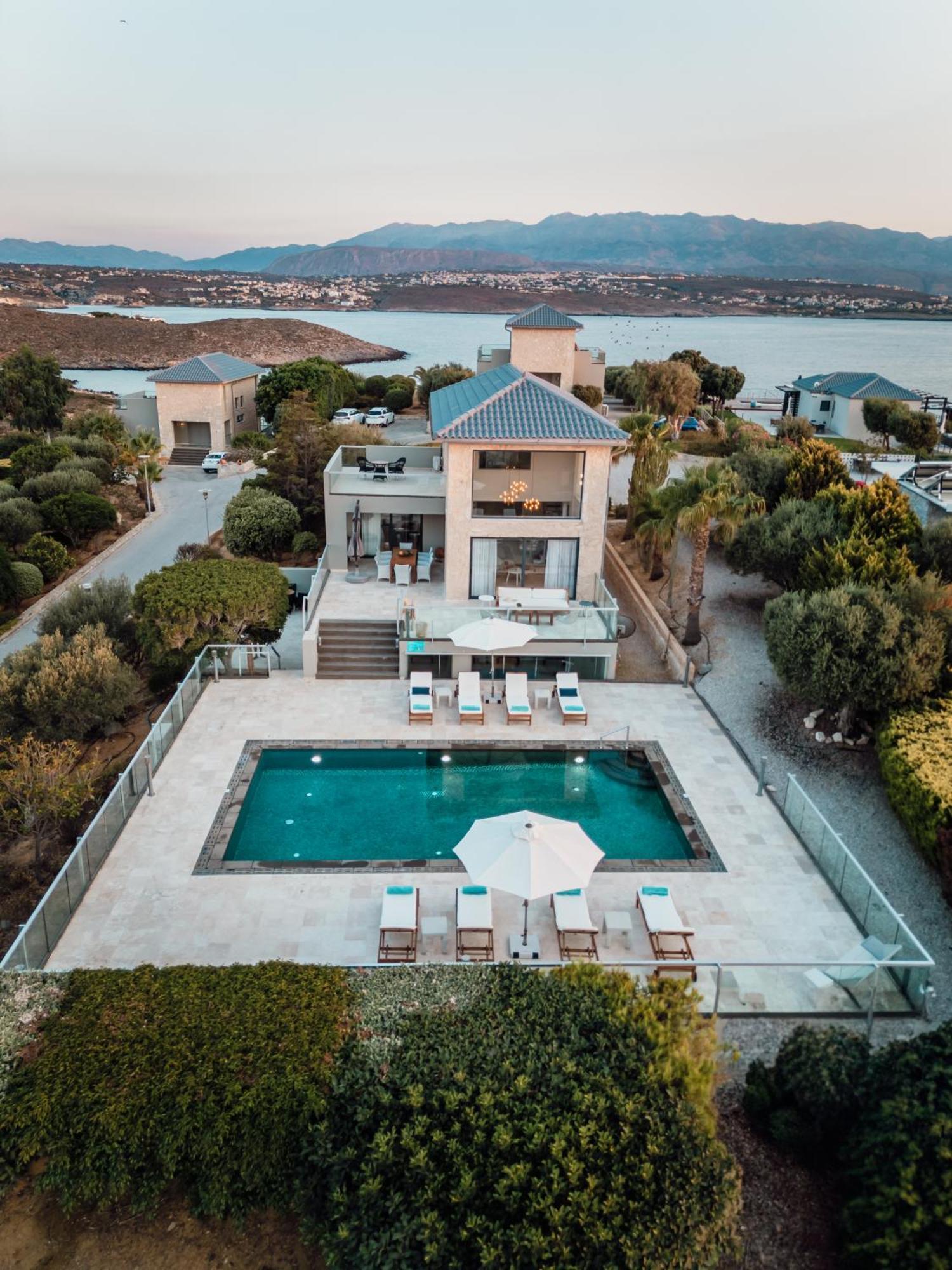 Villa Shell