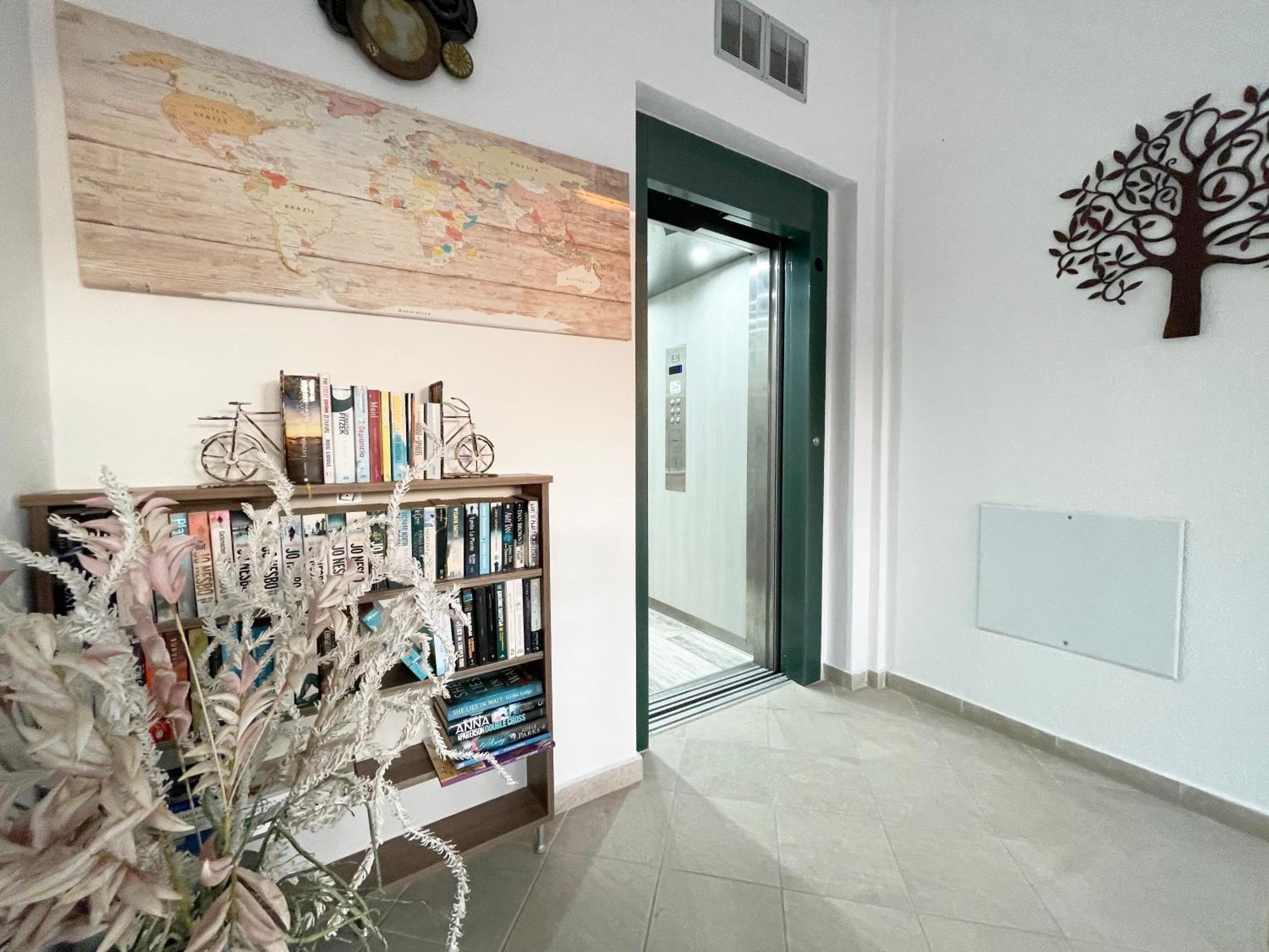 Alegria Apartment