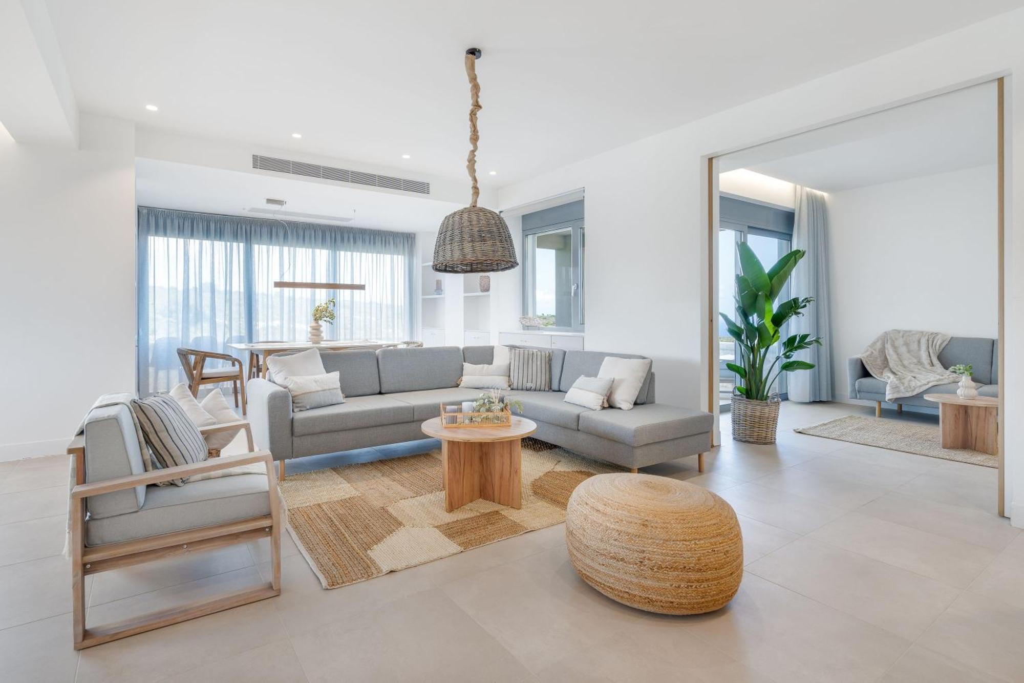 Le Mont Blanc - With Shared Pool Apartment Kounoupidhiana