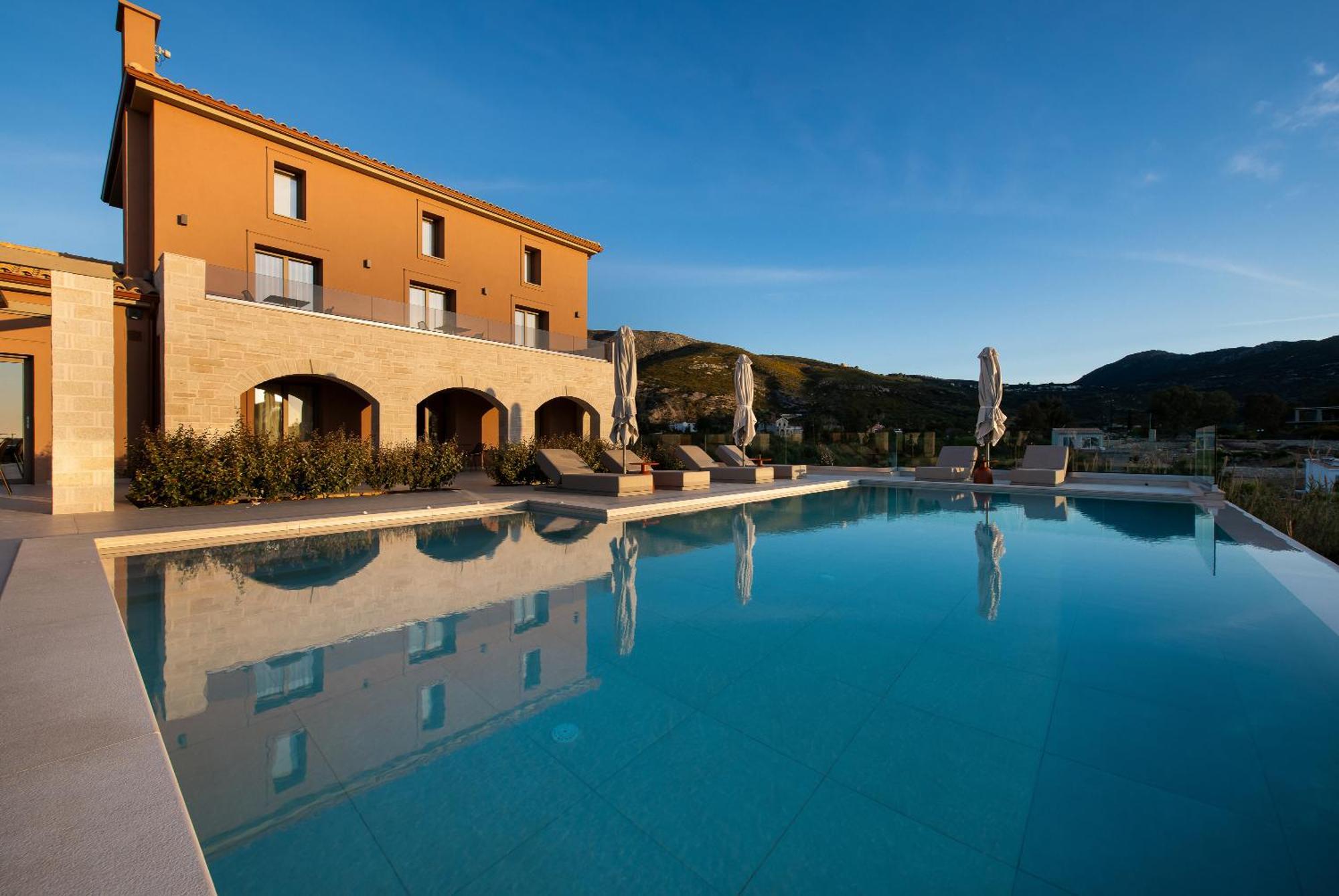 Reveli Aparthotel Katelios