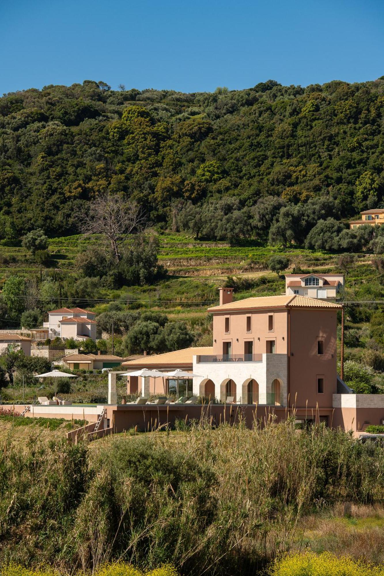 Aparthotel Reveli *