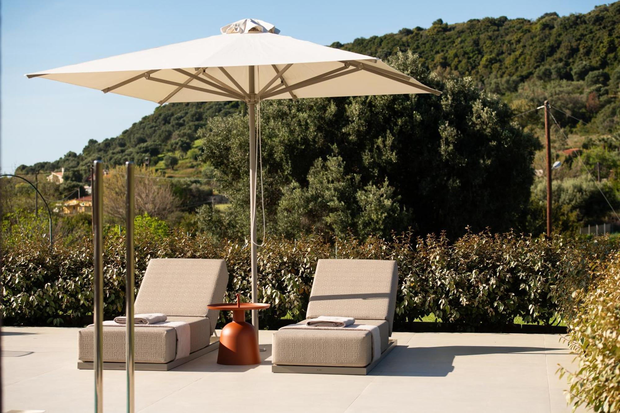 Reveli Aparthotel Katelios