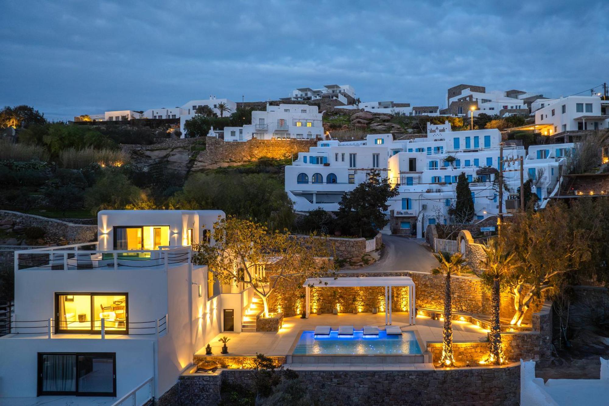 Numi Aparthotel