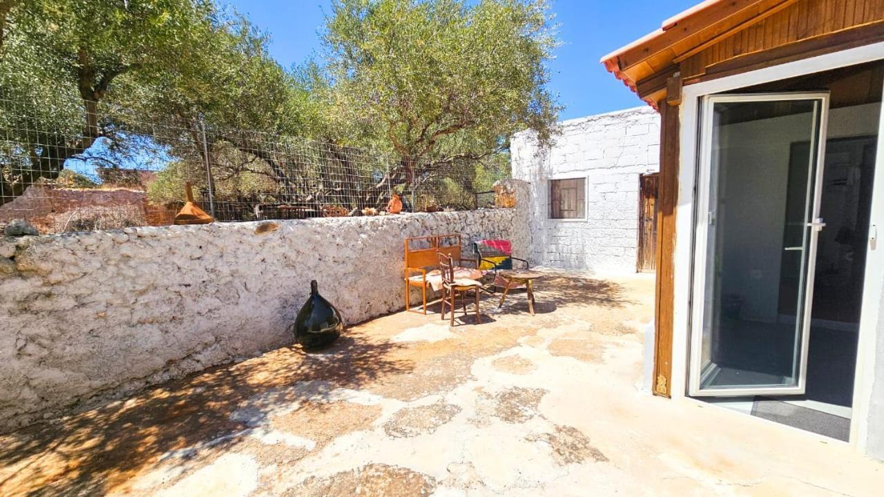 Traditional House Aggeliki * Kounoupidhiana