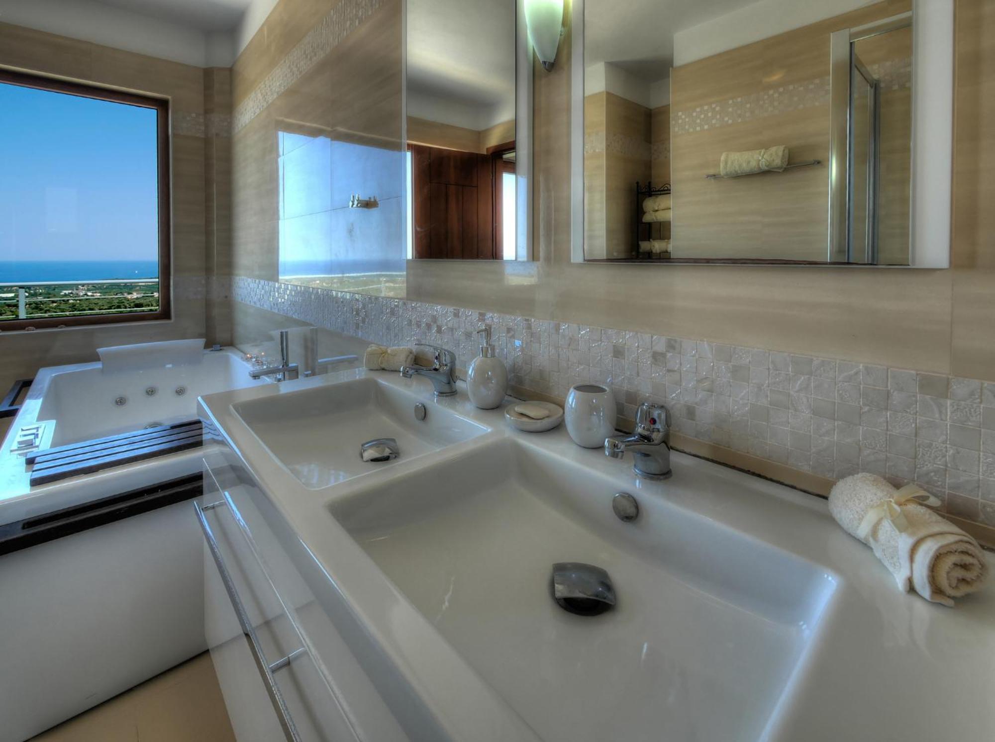Arios Lux Villa