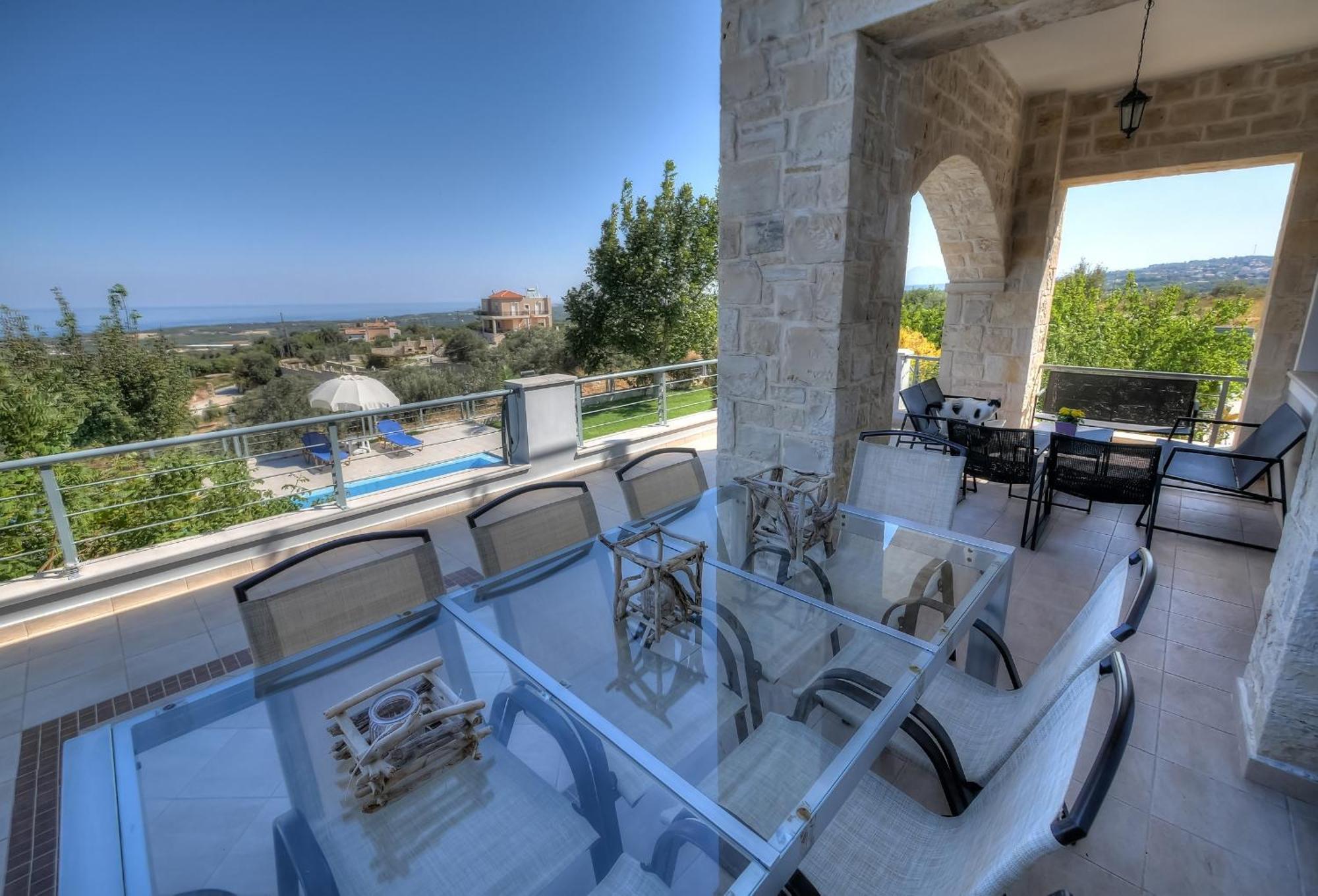 Arios Lux Villa *